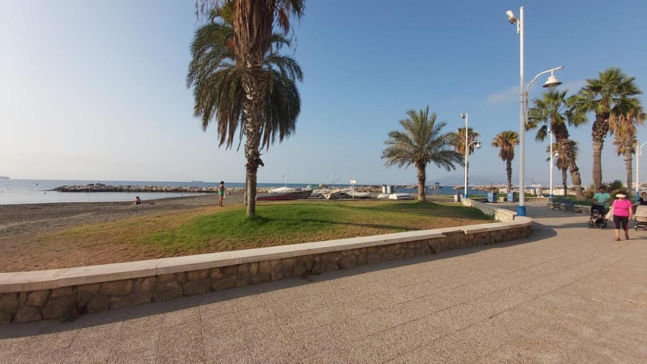 Del Parque Flats Pina Beach Málaga Eksteriør billede